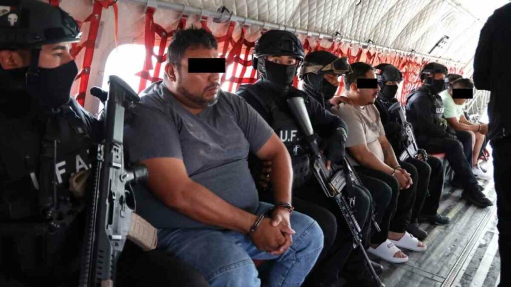 Luego de haber ejecutado 12 órdenes de cateo en los municipios de Uruapan, Pátzcuaro y Morelia.