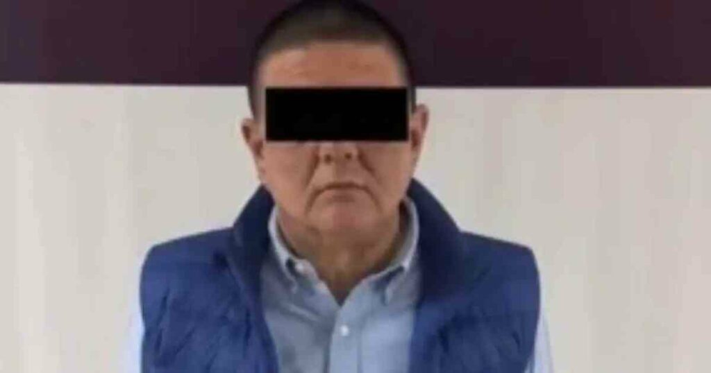 En un comunicado, la Fiscalía detalló que presentó alrededor de 150 datos de prueba contra el exfiscal de Chihuahua durante una audiencia celebrada parcialmente a puerta cerrada “por motivos de seguridad nacional”.