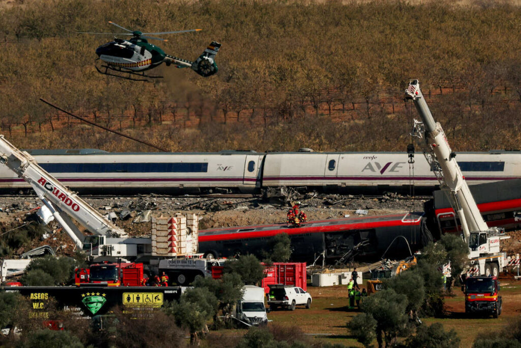 La maquinista del tren que recibió el impacto en España intentó arrancar dos veces sin éxito