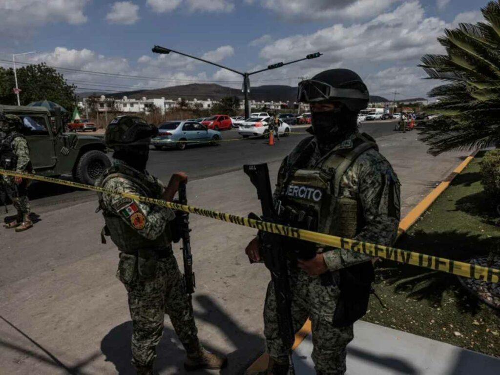 La agenda de trabajo incluye la supervisión de los despliegues de fuerzas federales, la evaluación de las necesidades técnicas y de personal de la Policía Estatal y de las corporaciones municipales de Culiacán y Mazatlán