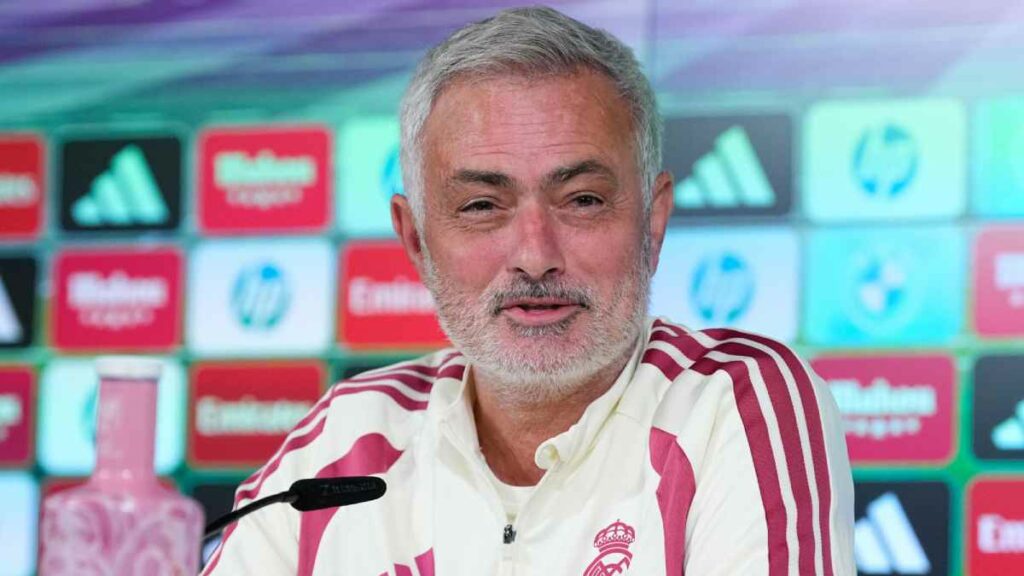 “Real Madrid-Barcelona son mínimo dos clásicos por temporada. No interesa mucho quiénes son los entrenadores, es uno más; lo más importante es la dimensión mundial de un clásico que es único”, declaró