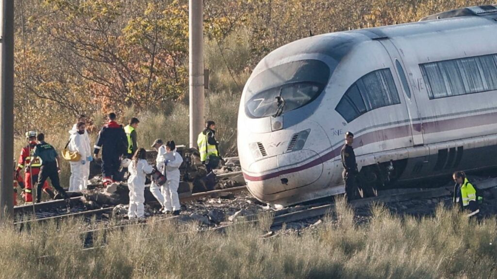 Tragedia ferroviaria en España pudo ser peor: revelan que un tercer tren se salvó por pocos minutos