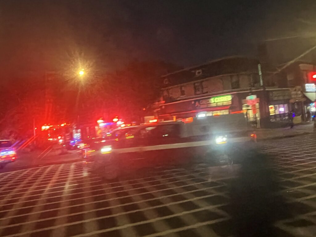 Tiroteo masivo en Georgia deja al menos 2 muertos y 35 heridos en una fiesta