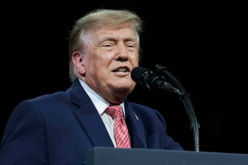 El denominado 'Programa de incentivos a delatores de fraude' contará con un presupuesto de 25 millones de dólares que serán administrados por el Departamento de Justicia, con la mediación del mismo Trump.