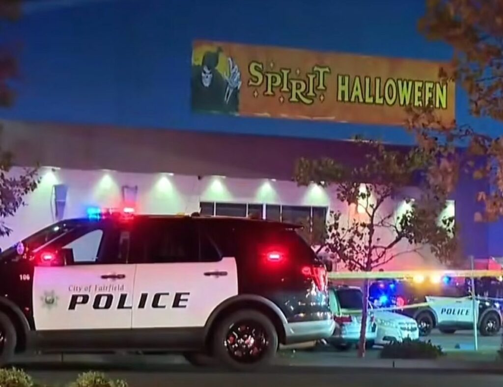 Tiroteo en tienda Spirit Halloween de California deja un muerto y seis heridos