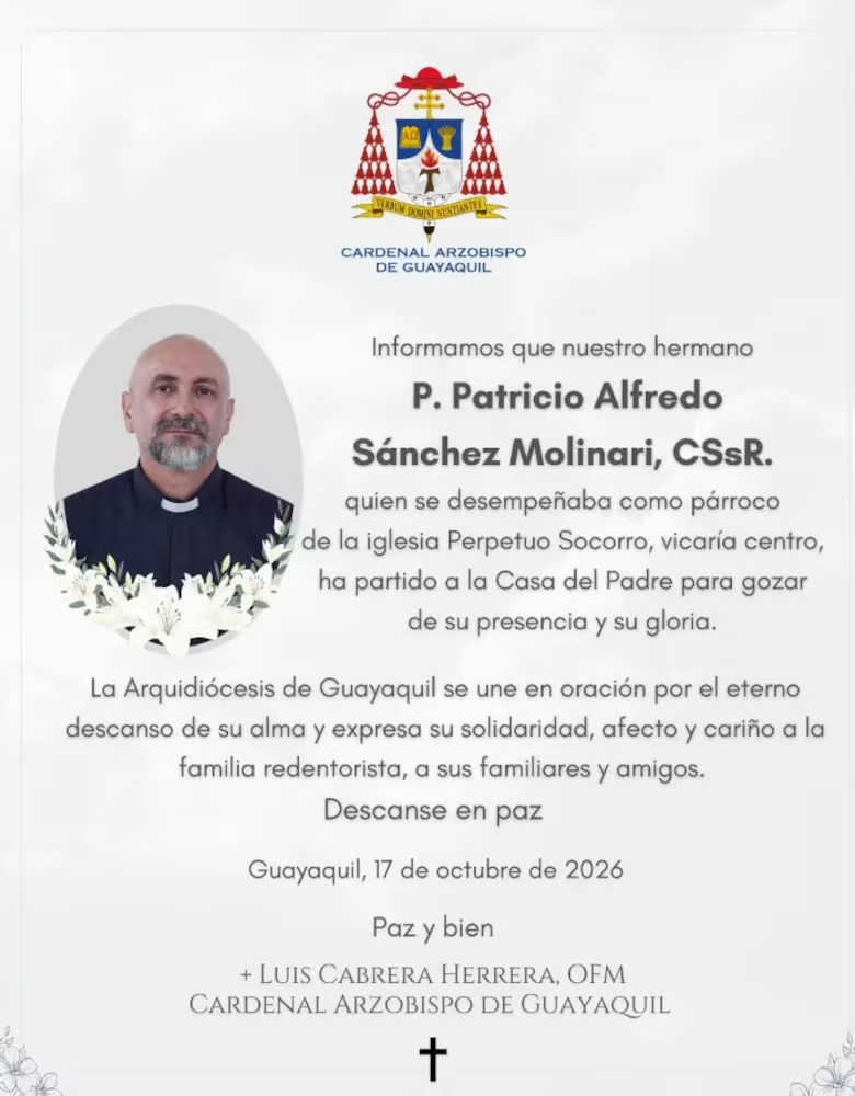 Cruz que causó la muerte del padre en una misa en Guayaquil fue instalada nuevamente