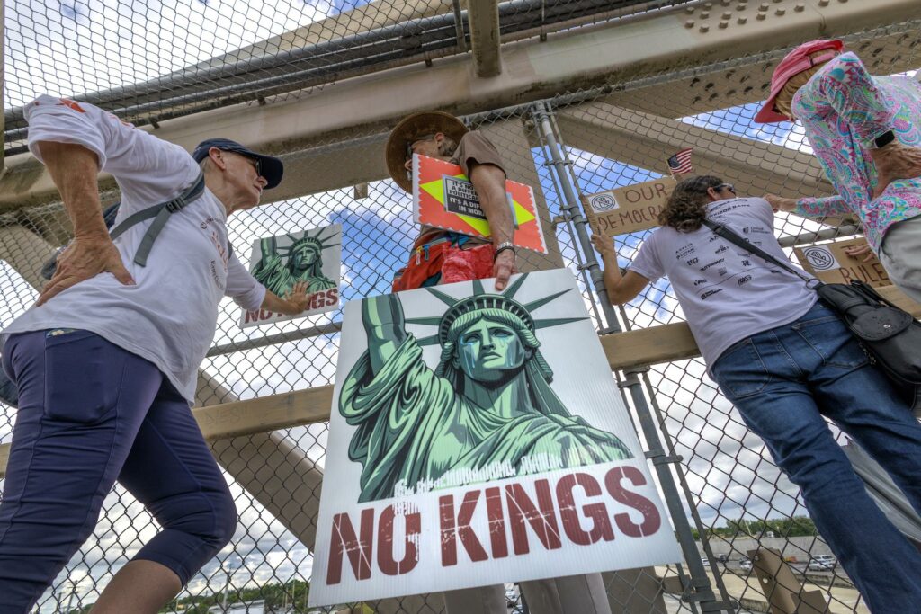 Más de 2.500 eventos de No Kings impulsan el voto anticipado en Estados Unidos