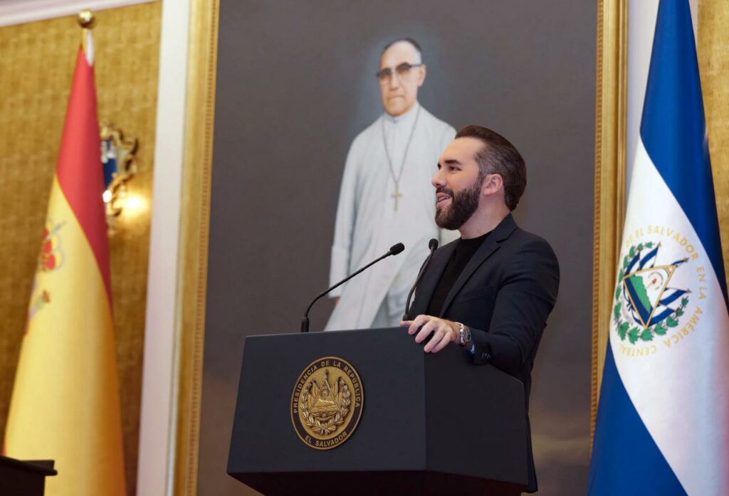 El Salvador anuncia inversión privada por $2,900 millones destinada a energía y agua