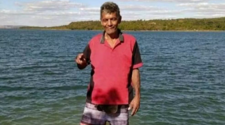 Fue a pescar y murió atacado por las ''hormigas fuego'